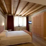 فندق De Winckels 3*