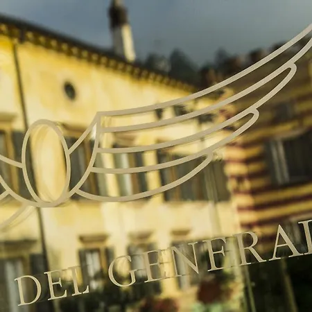 Отель De Winckels 3*